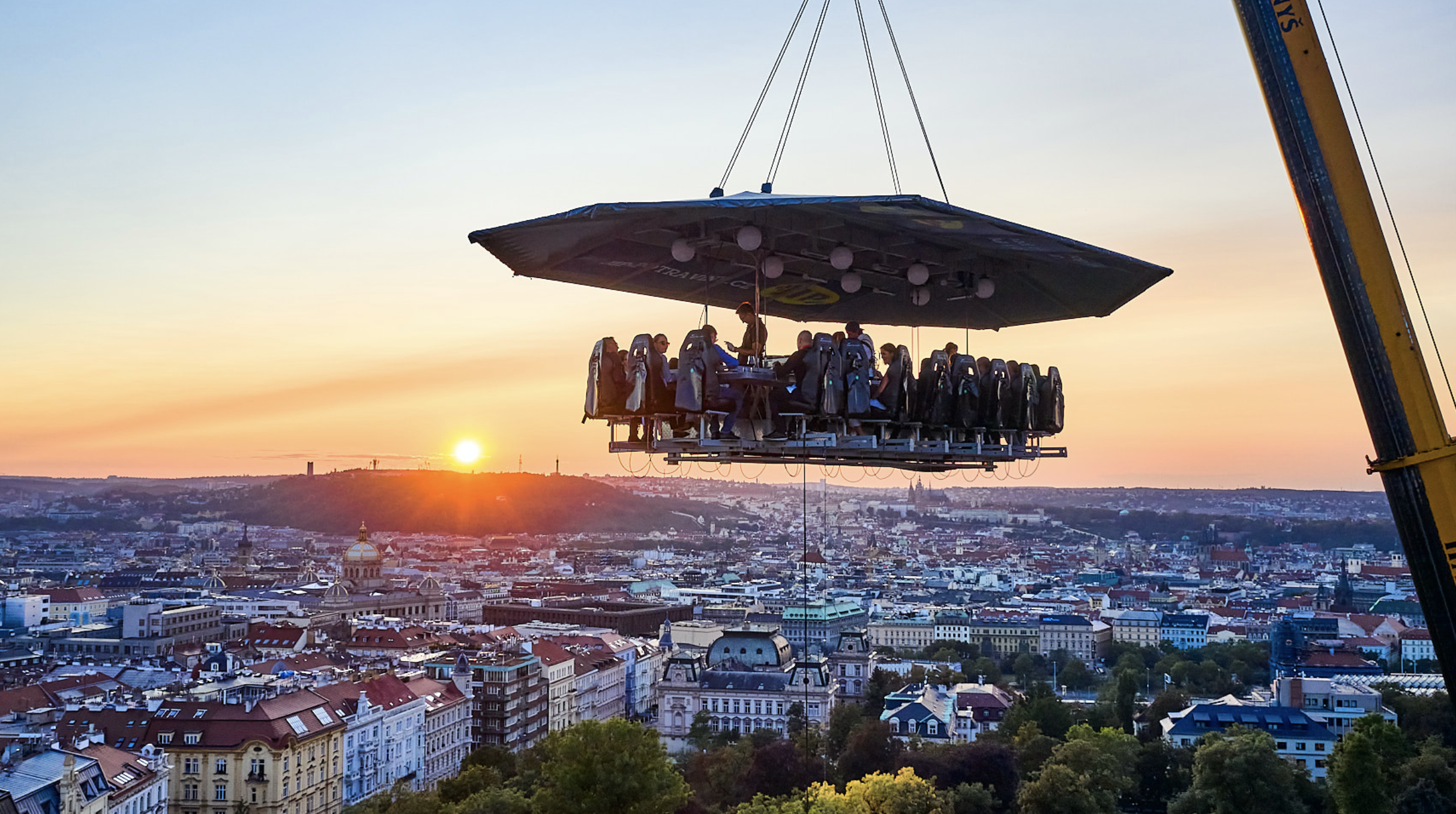 EXCLUSIVE Dinner In The Sky - during the sunset